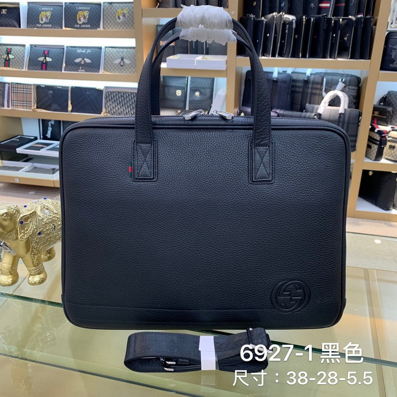 Gucci Handbags 1077